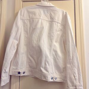Women’s white denim jacket
